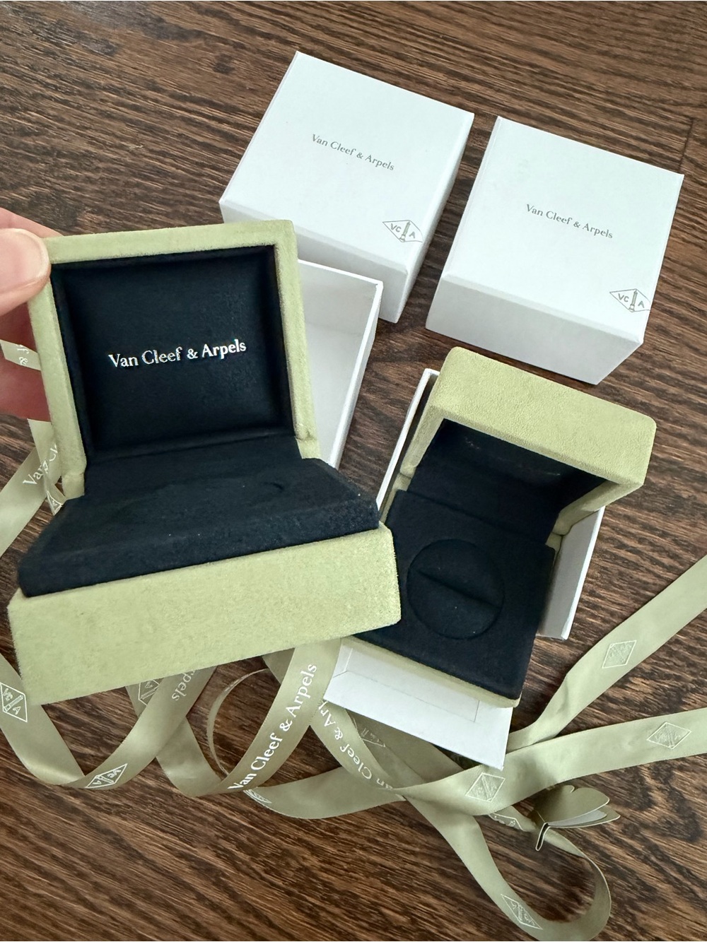 Van Cleef & Arpels VCA - 2 Ring Boxes